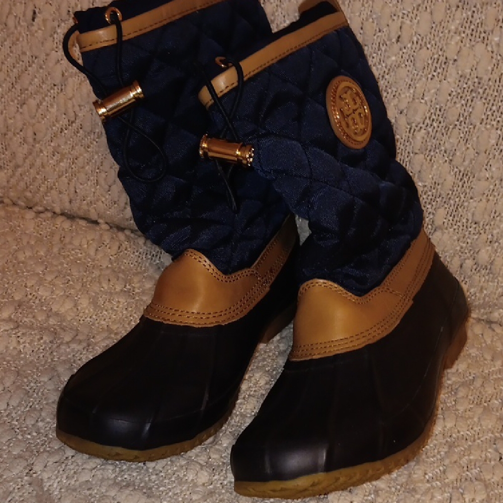 Tory Burch Quilted Boots in Navy and Tan - Picture 2 of 6